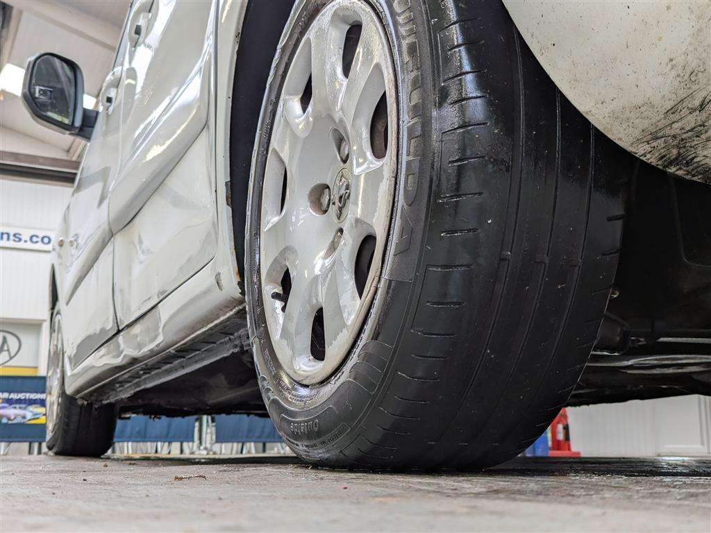 <p>2011 PEUGEOT PARTNER TEPEE S E-HDI S-A</p>