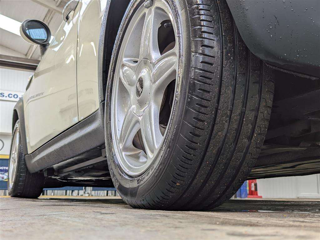 <p>2010 MINI COOPER AUTO **SOLD</p>