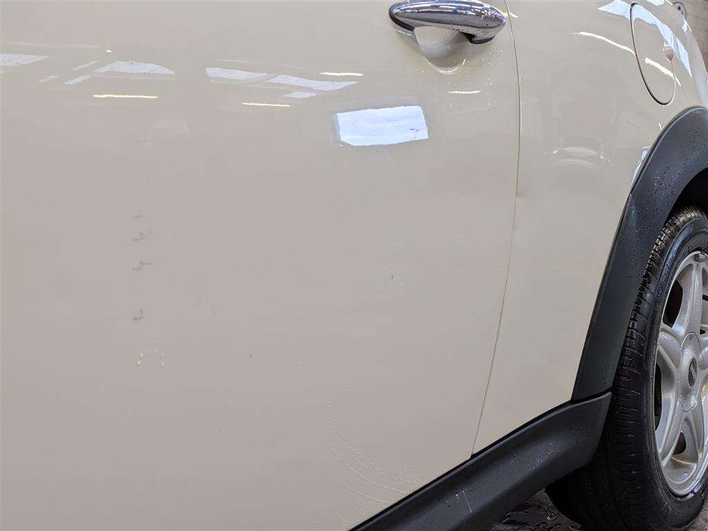 <p>2010 MINI COOPER AUTO **SOLD</p>