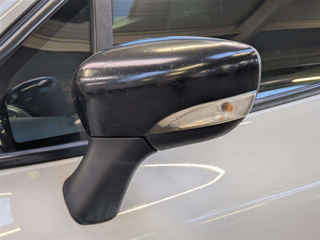 <p>2016 RENAULT CLIO DYNAMIQUE NAV 16V</p>