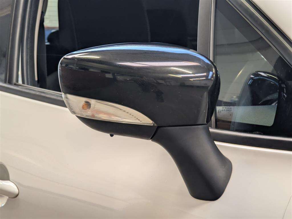 <p>2016 RENAULT CLIO DYNAMIQUE NAV 16V</p>