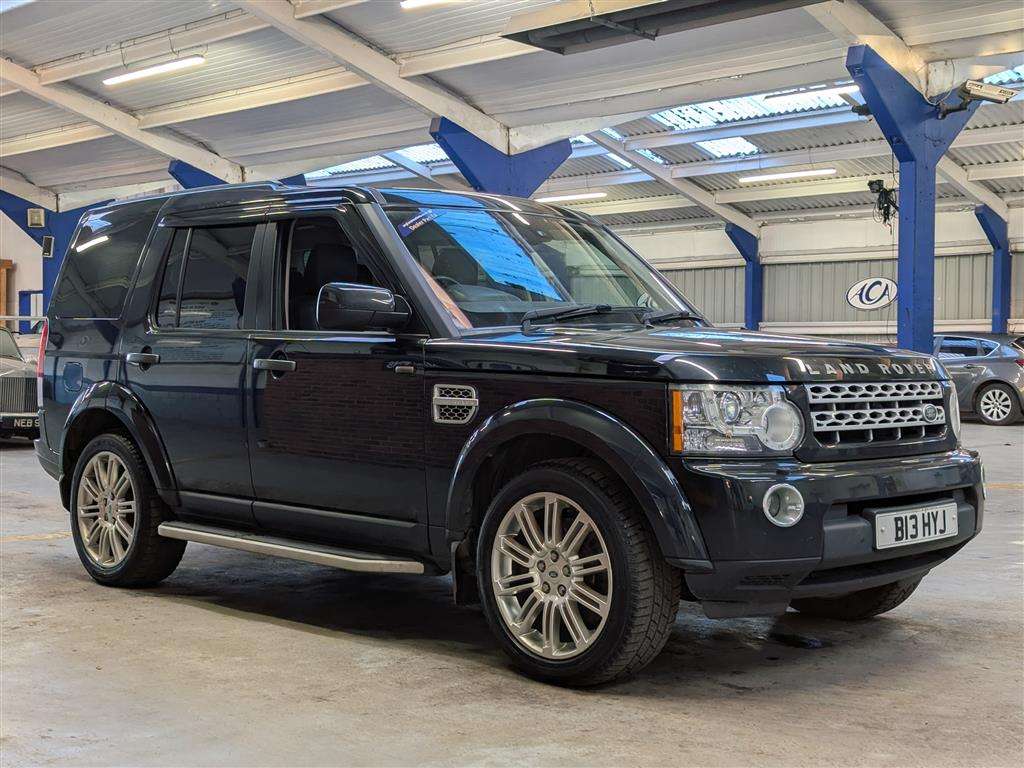 <p>2011 LAND ROVER DISCOVERY HSE SDV6 AUTO</p>