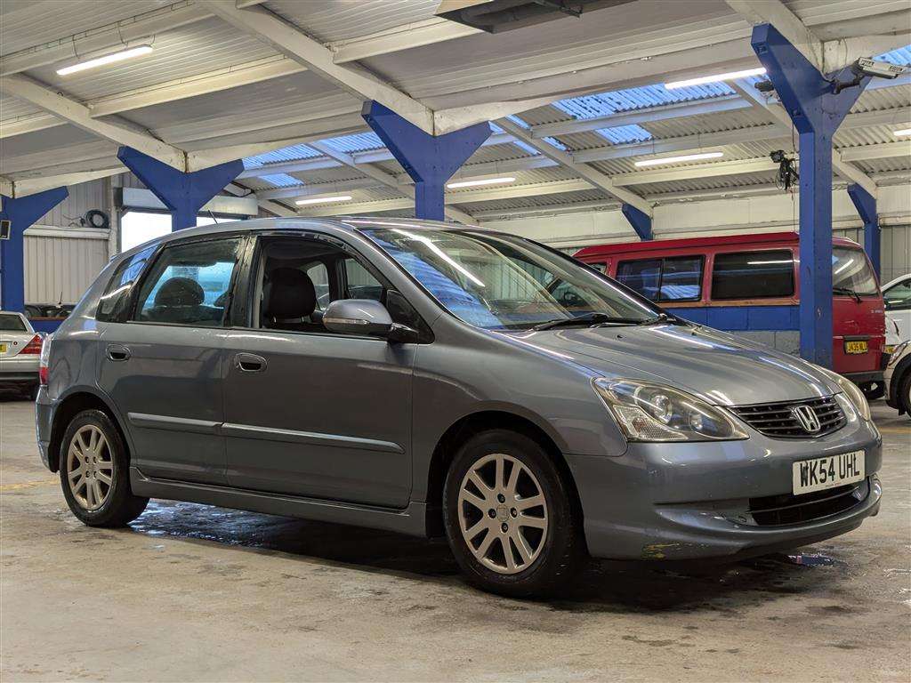 <p>2004 HONDA CIVIC VTEC EXECUTIVE</p>
