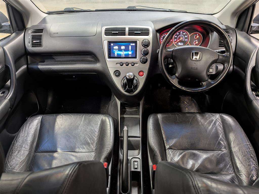 <p>2004 HONDA CIVIC VTEC EXECUTIVE</p>