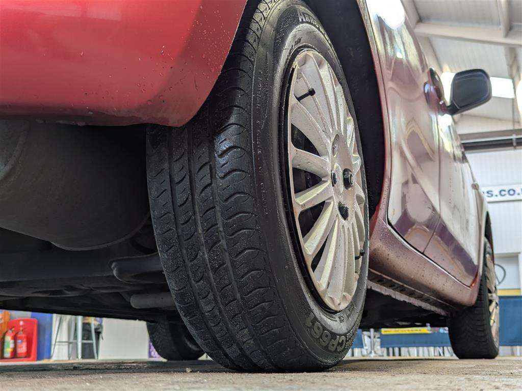 <p>2011 NISSAN MICRA VISIA</p>