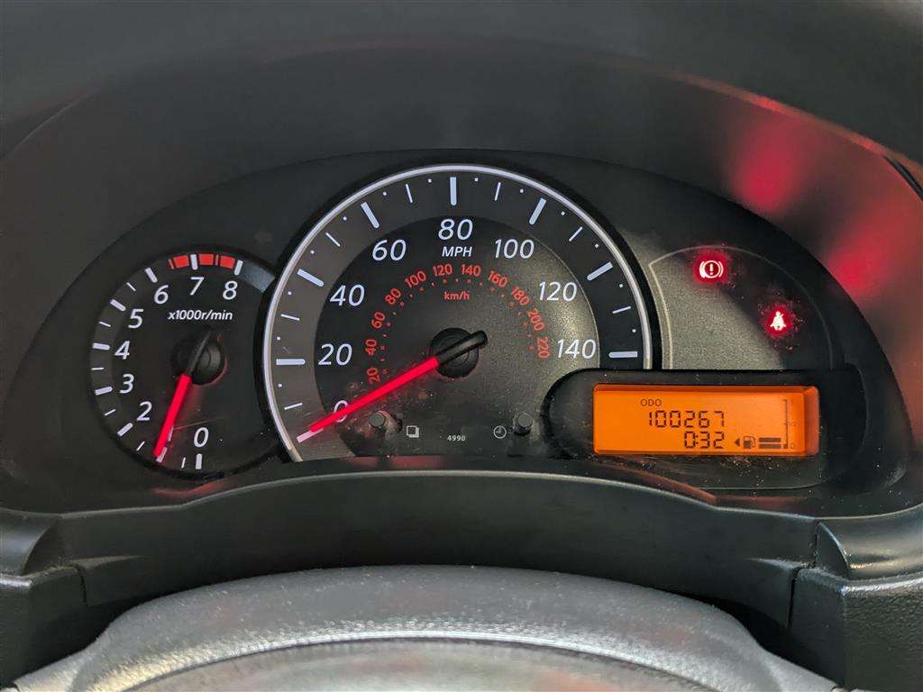 <p>2011 NISSAN MICRA VISIA</p>