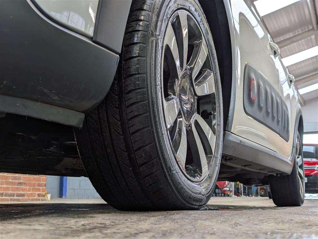 <p>2018 CITROEN C3 FLAIR PURETECH</p>