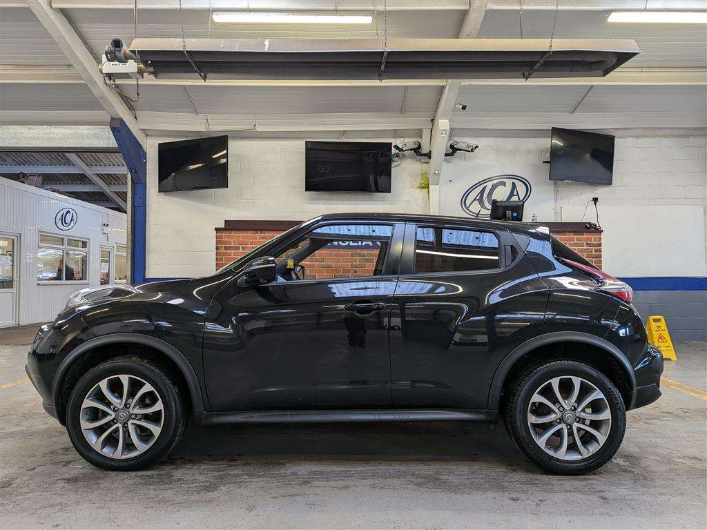 <p>2016 NISSAN JUKE TEKNA CVT</p>