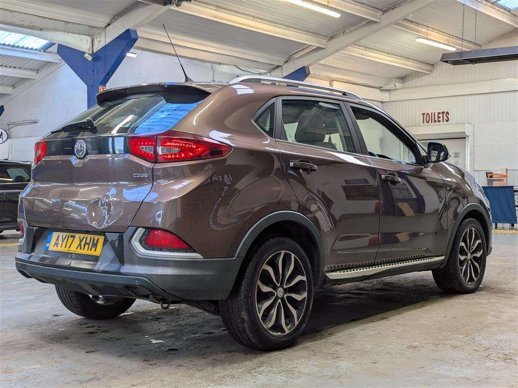<p>2017 MG GS EXCLUSIVE</p>