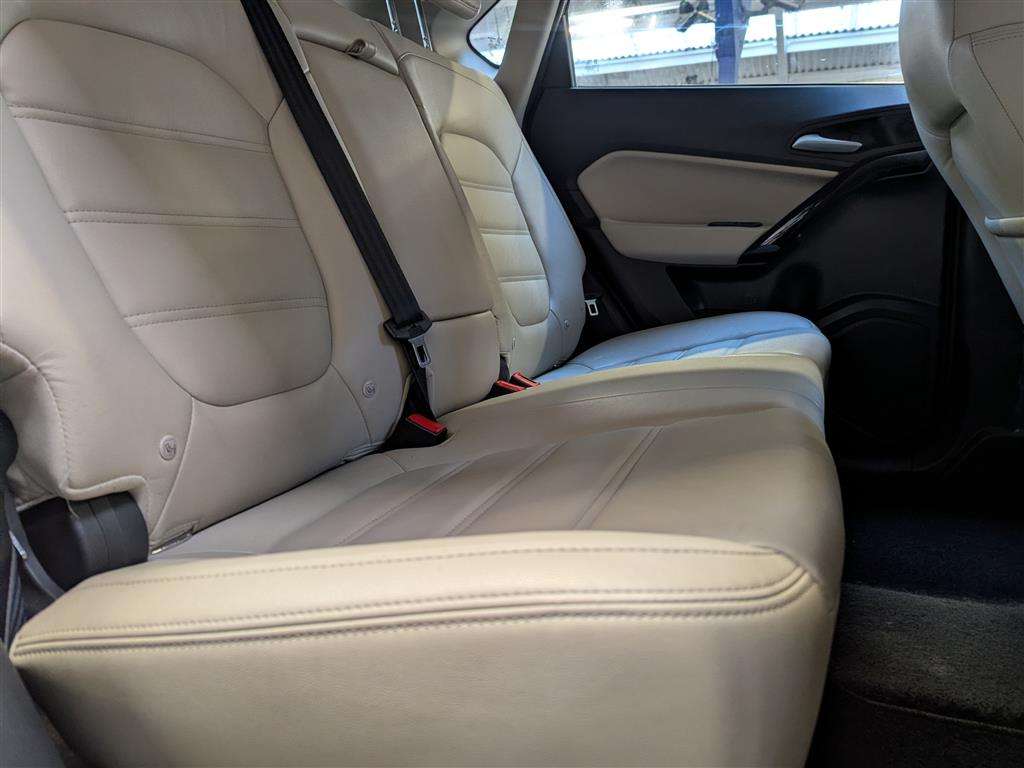 <p>2017 MG GS EXCLUSIVE</p>