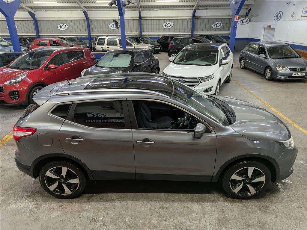 <p>2016 NISSAN QASHQAI N-CONNECTA DIG-T</p>