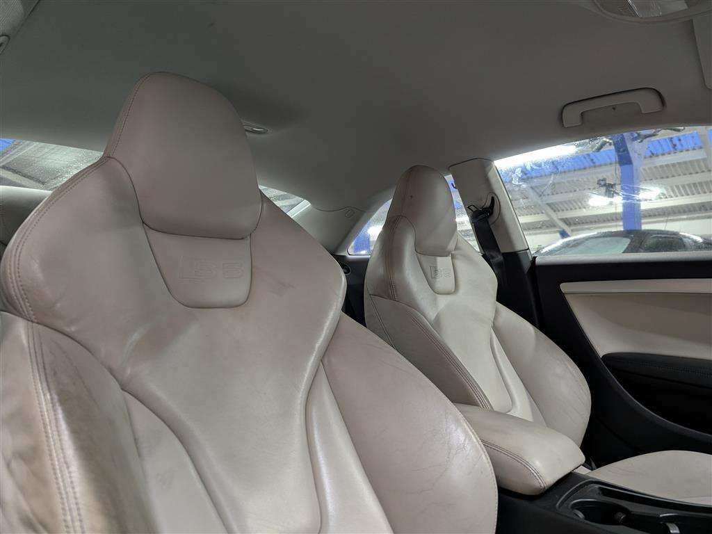 <p>2009 AUDI A5 S5 FSI QUATTRO S-A **SOLD</p>