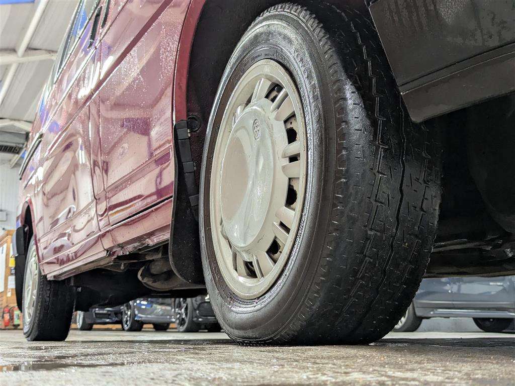 <p>1992 VOLKSWAGEN TRANSPORTER</p>