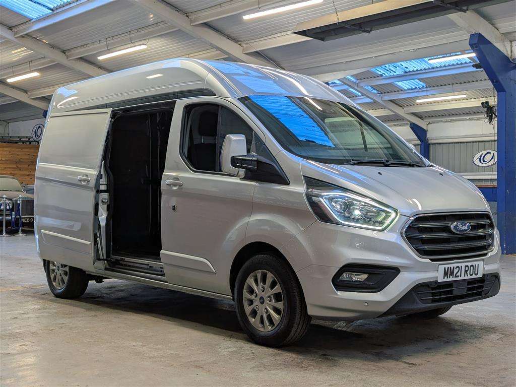 <p>2021 FORD TRANSIT CUSTOM 340LIMITED</p>