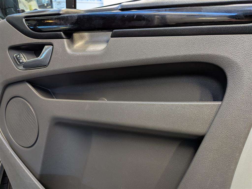 <p>2021 FORD TRANSIT CUSTOM 340LIMITED</p>