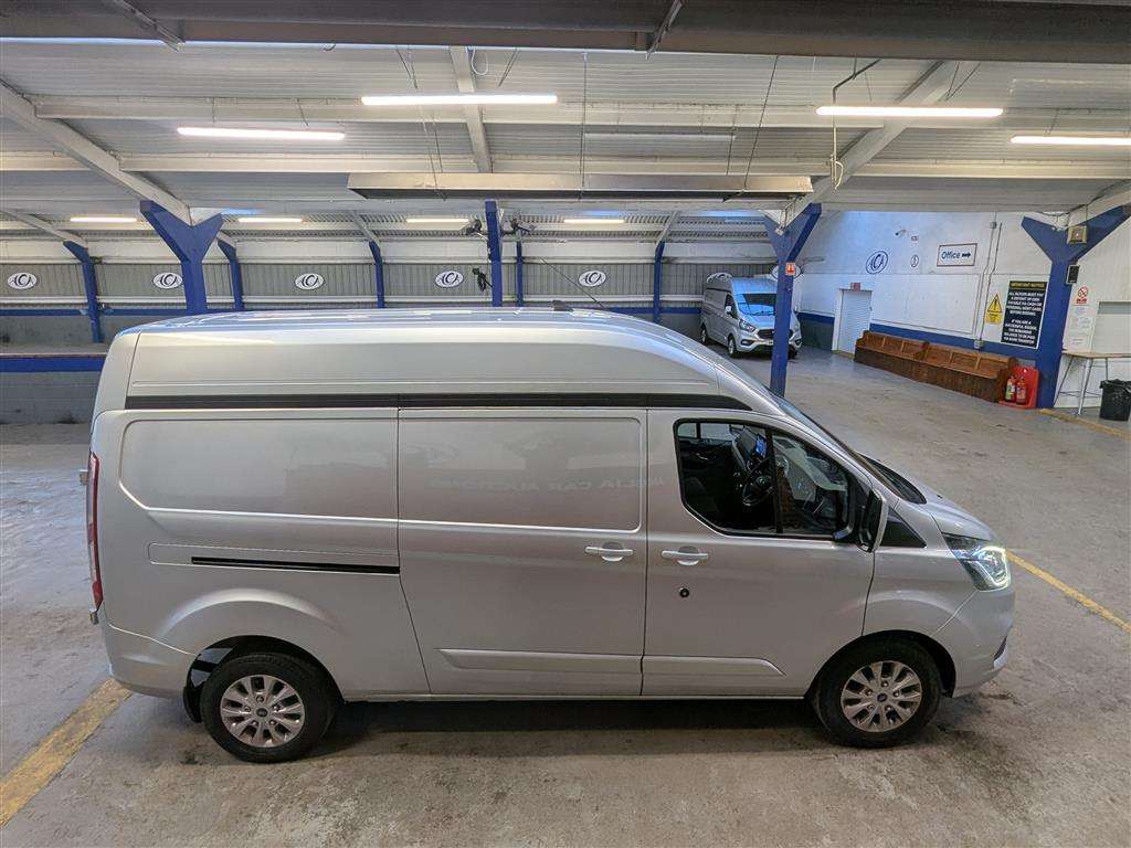 <p>2021 FORD TRANSIT CUSTOM 340LIMITED</p>