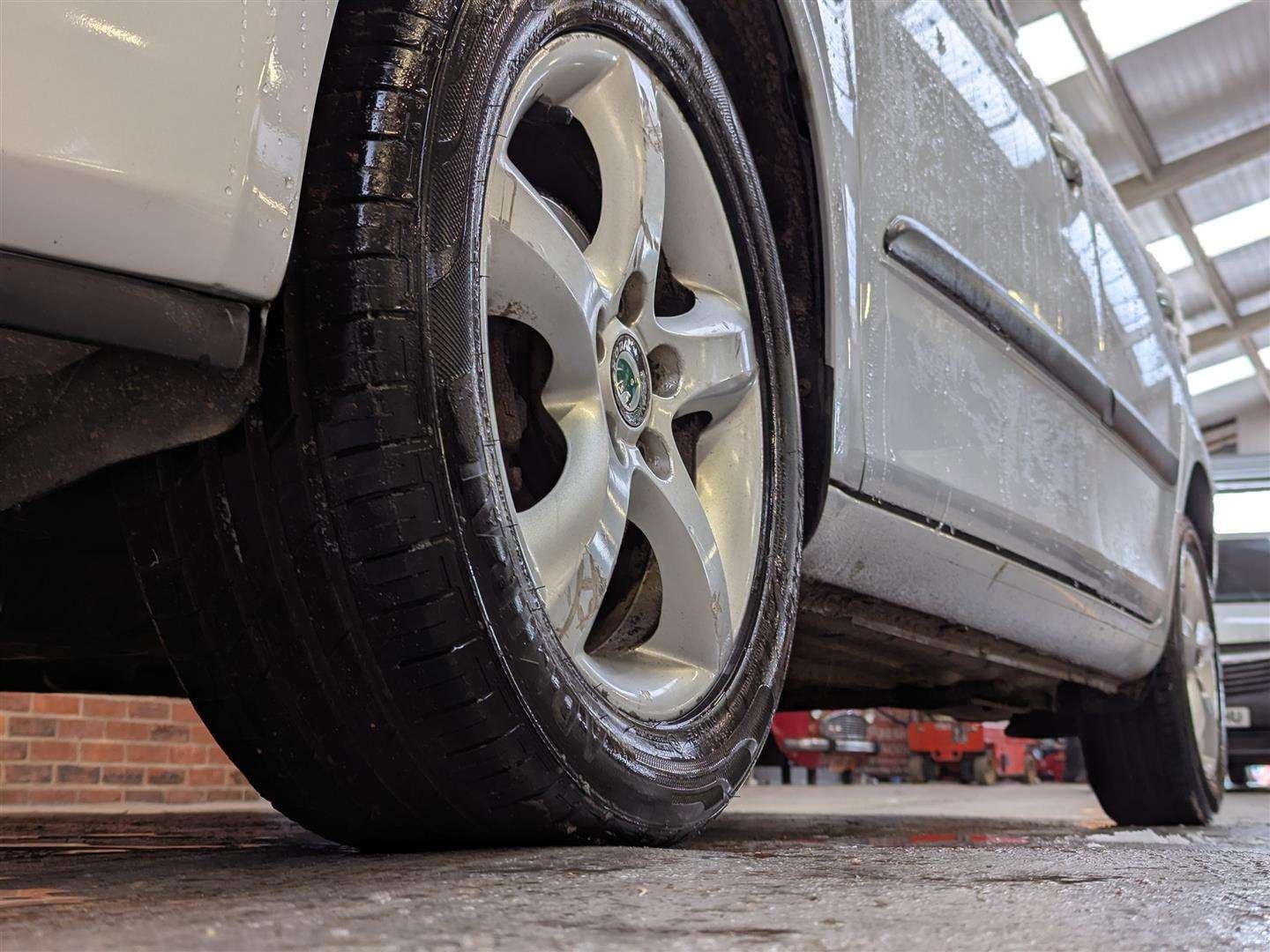 <p>2009 SKODA FABIA 2 105 AUTO</p>