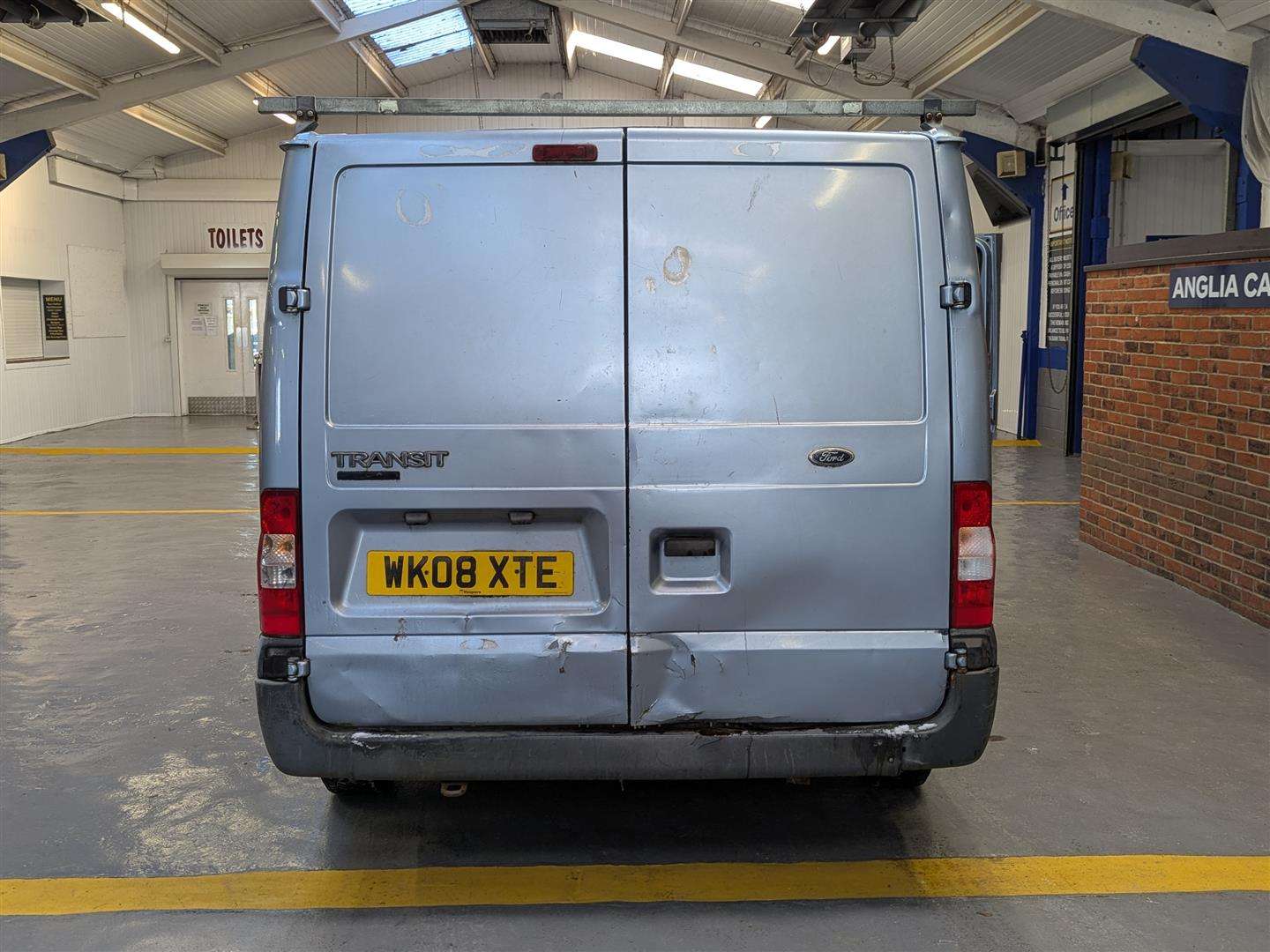 <p>2008 FORD TRANSIT 85 T260S FWD</p>