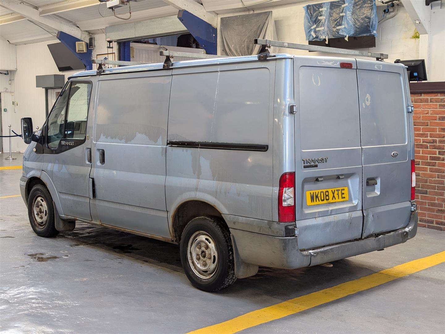 <p>2008 FORD TRANSIT 85 T260S FWD</p>