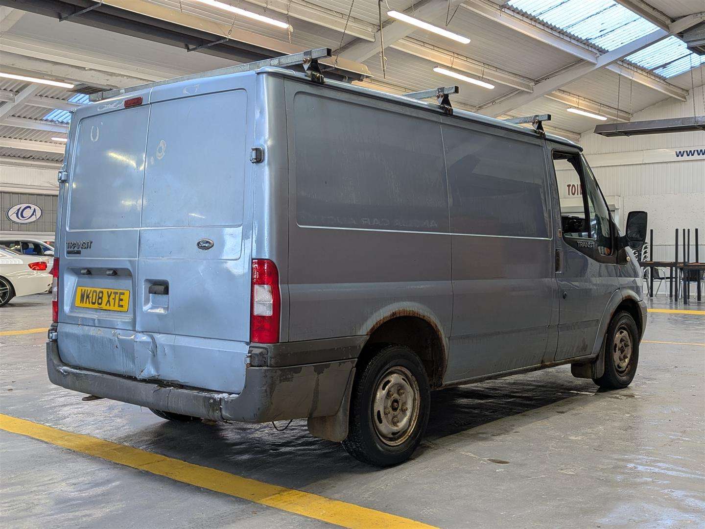 <p>2008 FORD TRANSIT 85 T260S FWD</p>