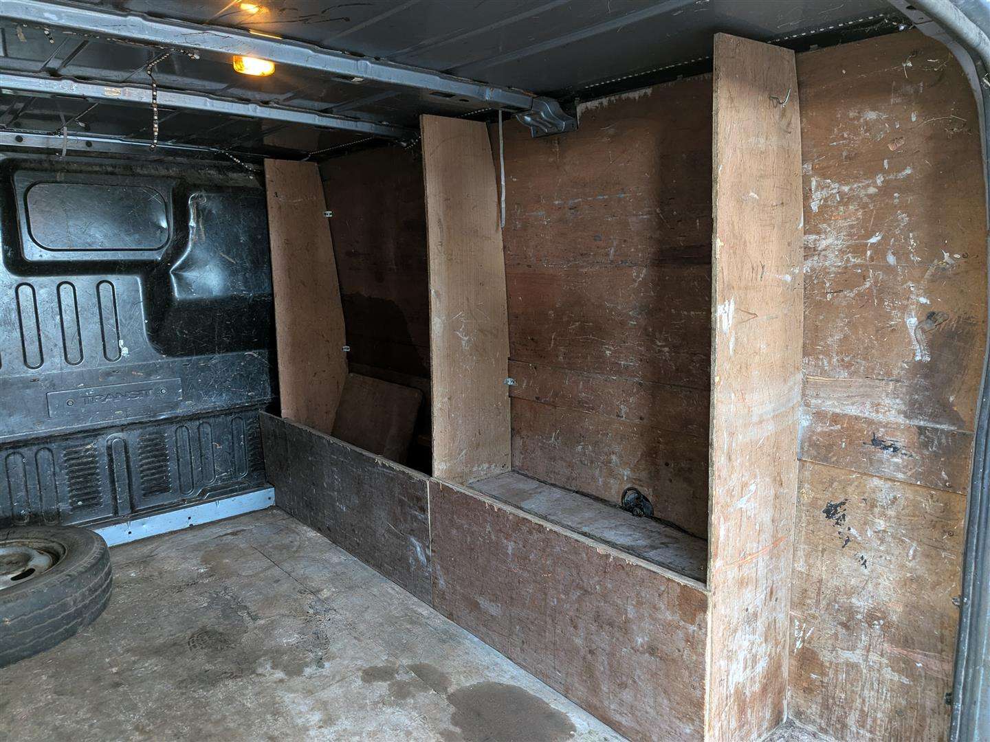 <p>2008 FORD TRANSIT 85 T260S FWD</p>