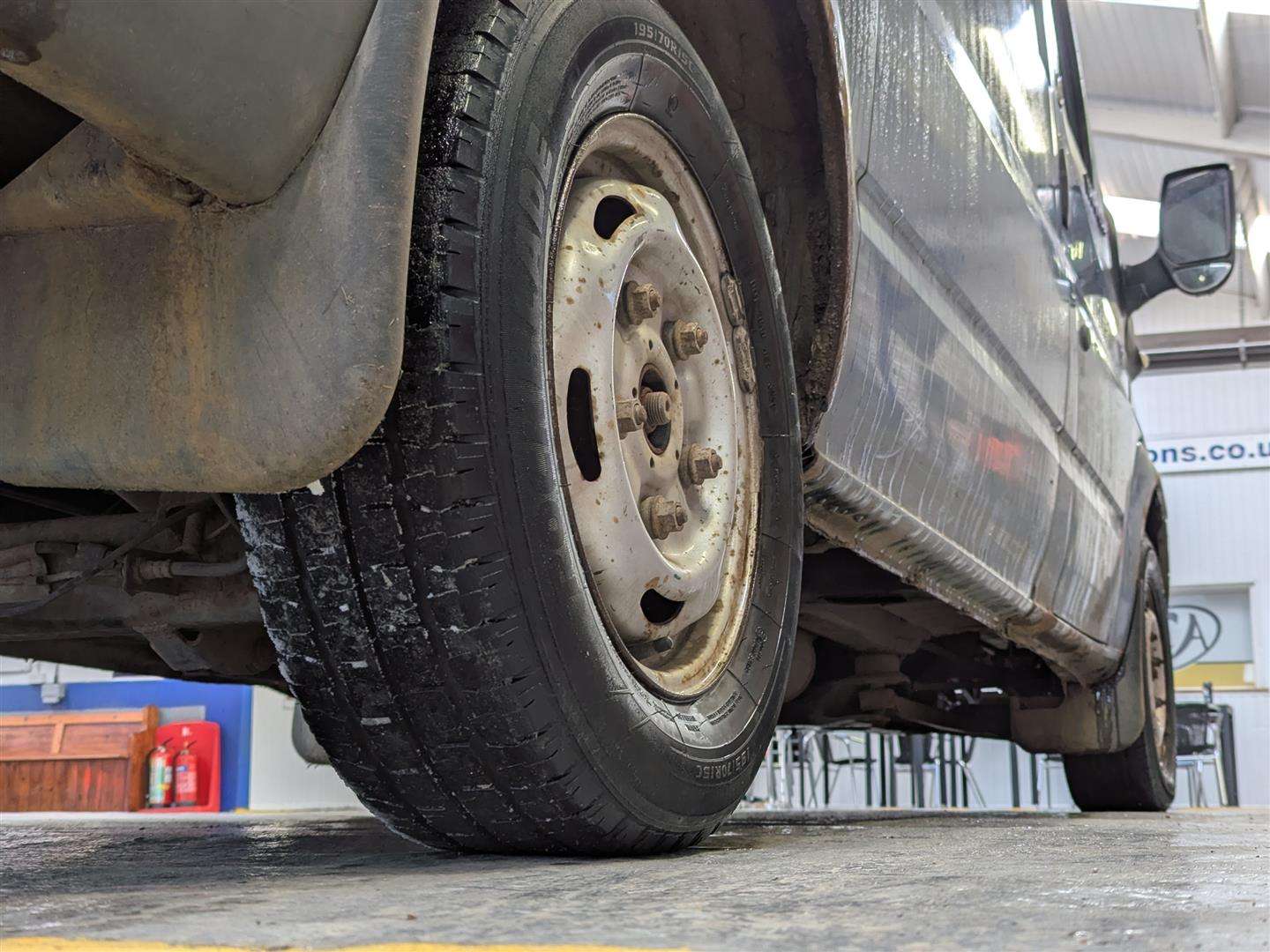 <p>2008 FORD TRANSIT 85 T260S FWD</p>