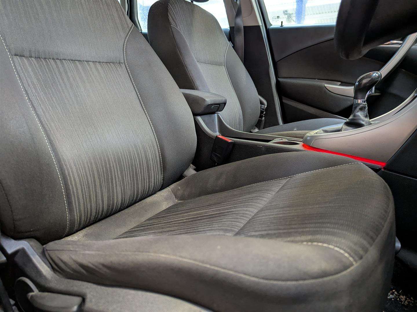 <p>2010 VAUXHALL ASTRA EXCLUSIV 85</p>