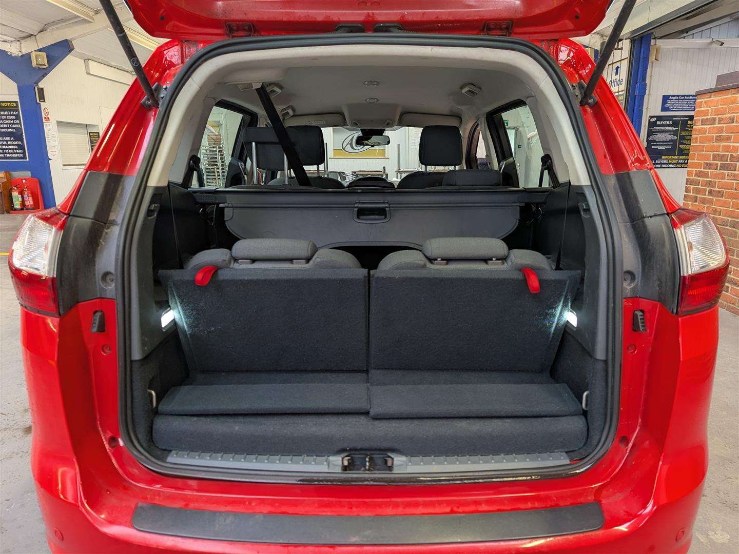 <p>2014 FORD GRAND C-MAX ZETEC TDCI 11</p>