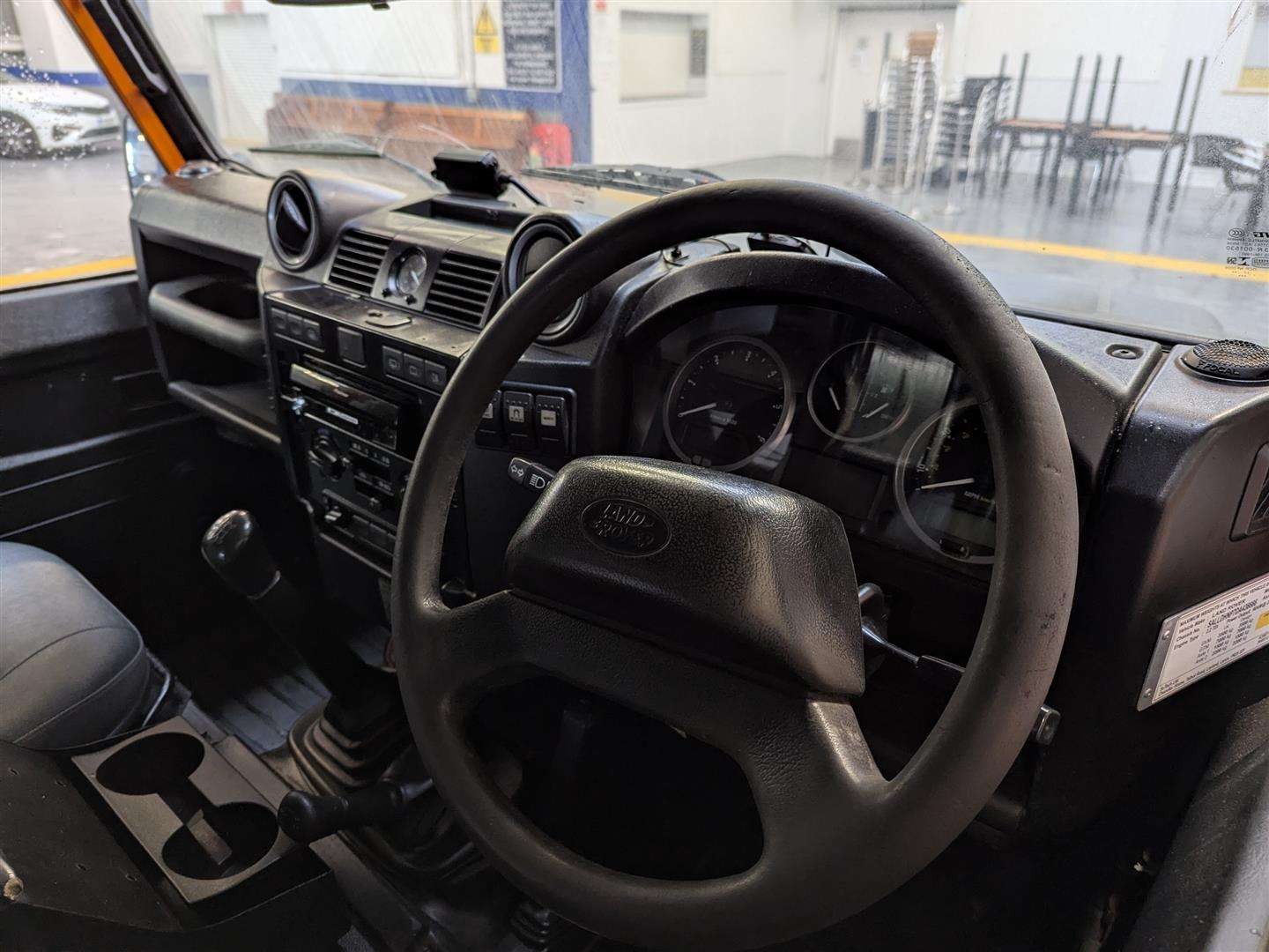 <p>2013 LAND ROVER DEFENDER 110 HARD TOP TD</p>