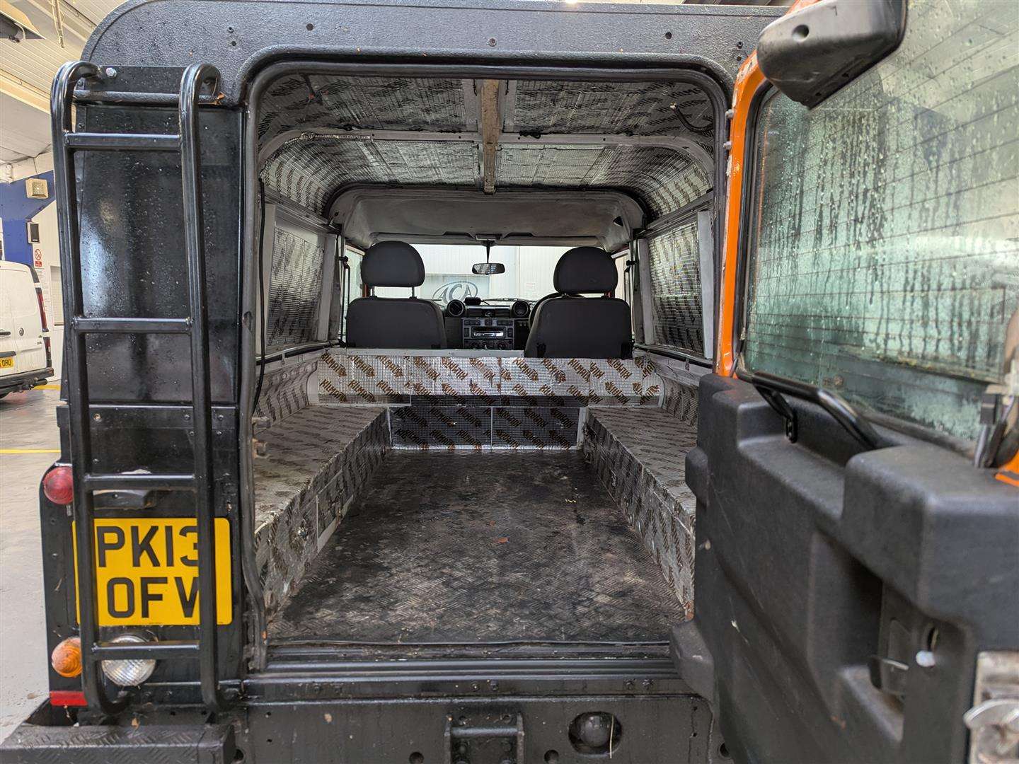 <p>2013 LAND ROVER DEFENDER 110 HARD TOP TD</p>