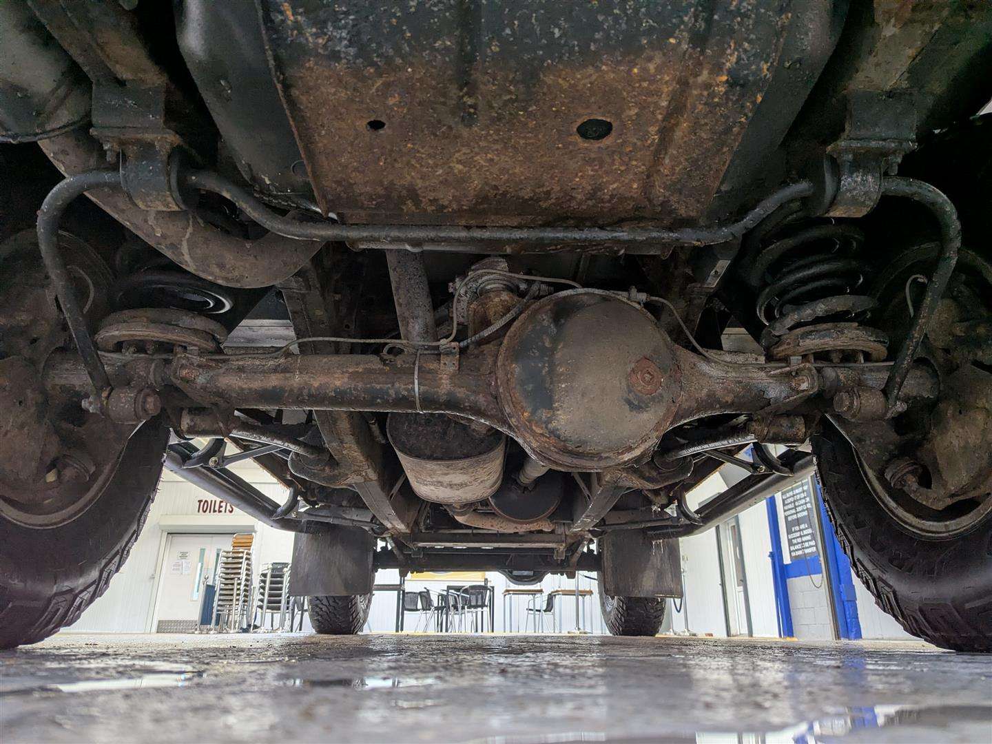 <p>2013 LAND ROVER DEFENDER 110 HARD TOP TD</p>