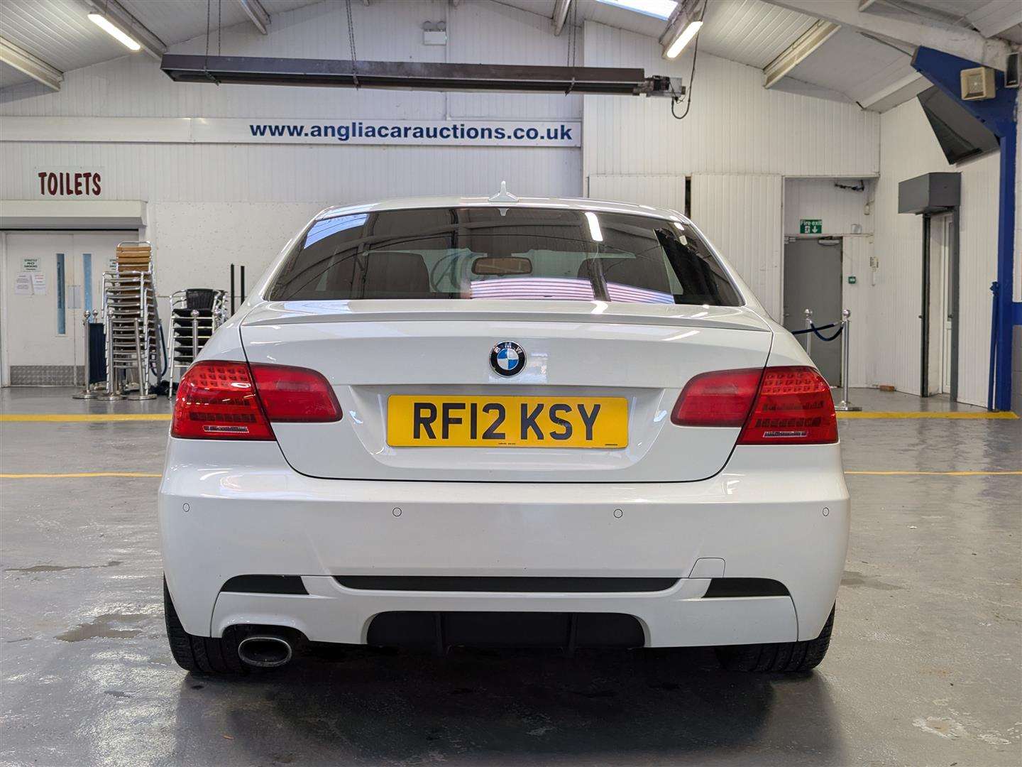 <p>2012 BMW 320D SPORT PLUS EDITION</p>