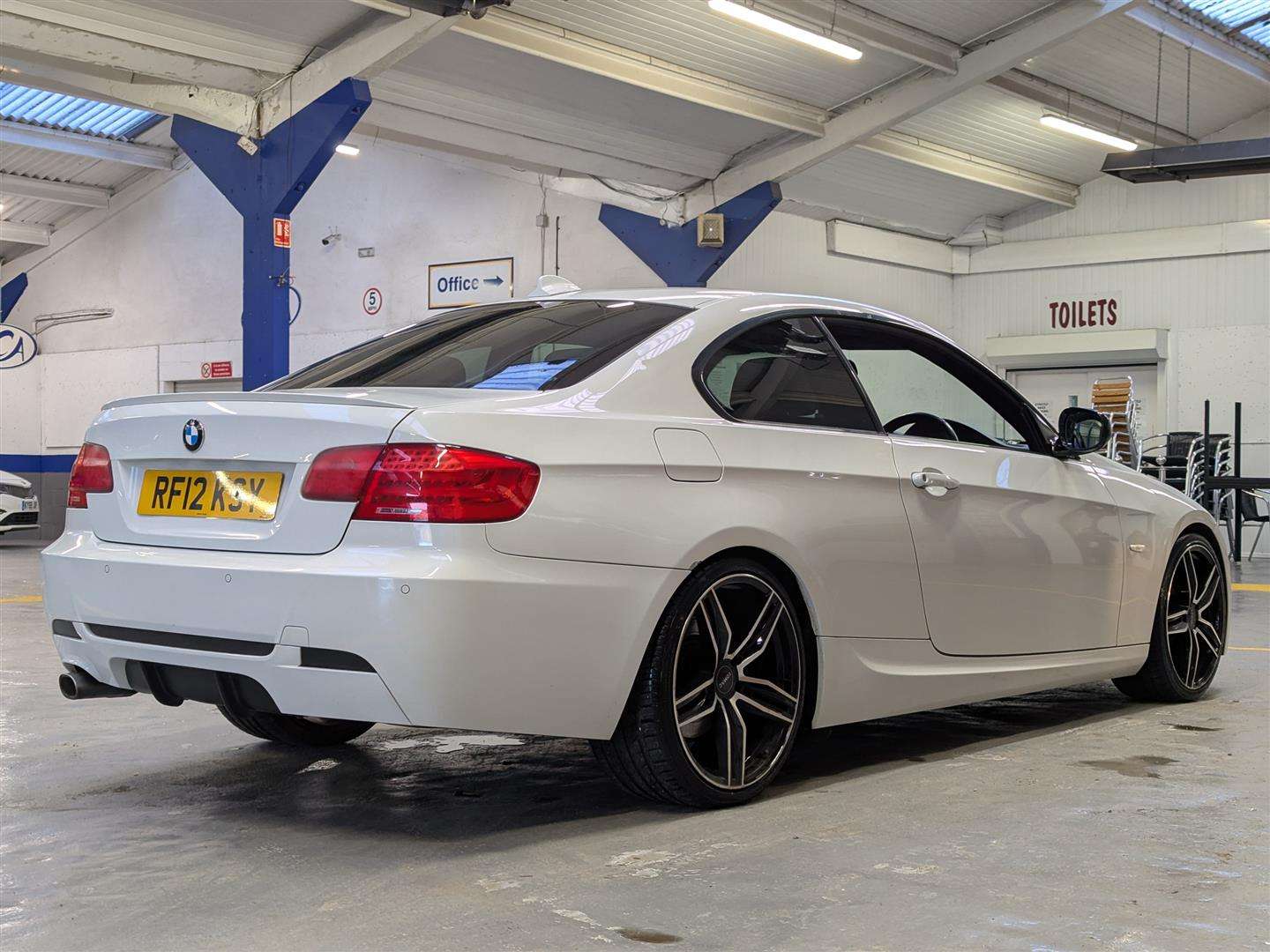 <p>2012 BMW 320D SPORT PLUS EDITION</p>