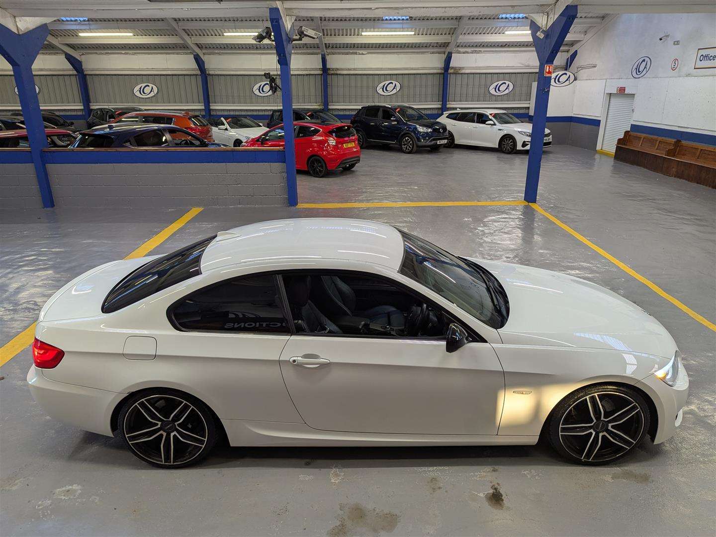 <p>2012 BMW 320D SPORT PLUS EDITION</p>