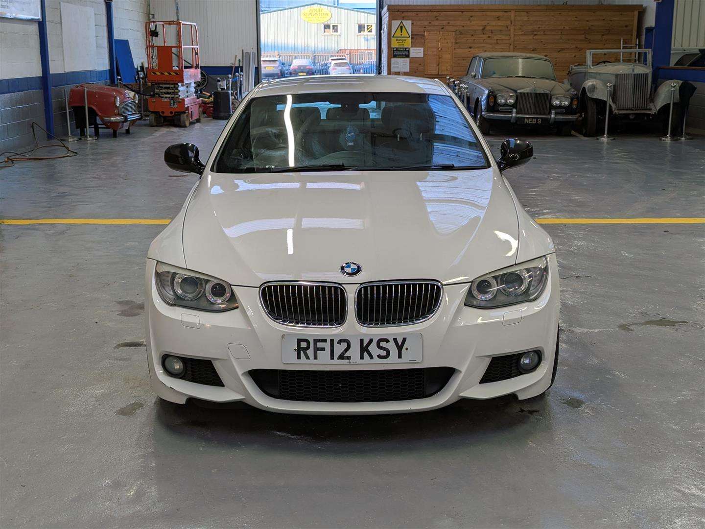 <p>2012 BMW 320D SPORT PLUS EDITION</p>