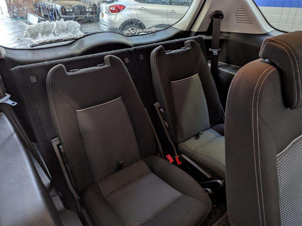 <p>2013 FORD S-MAX ZETEC TDCI 140</p>