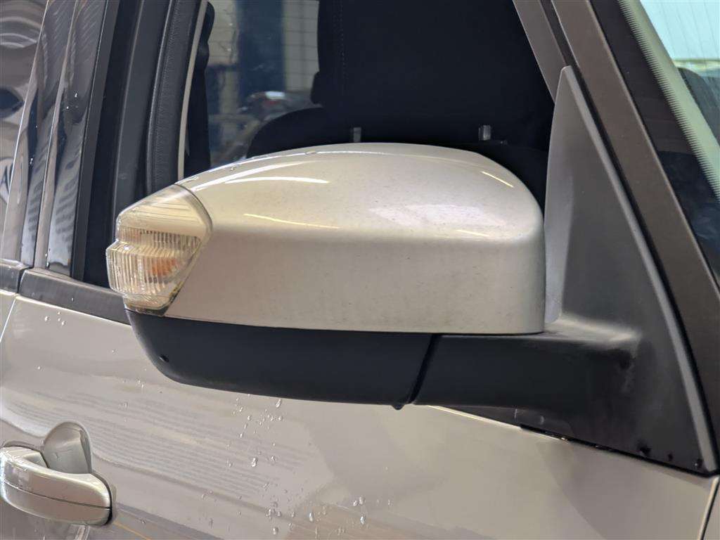 <p>2013 FORD S-MAX ZETEC TDCI 140</p>