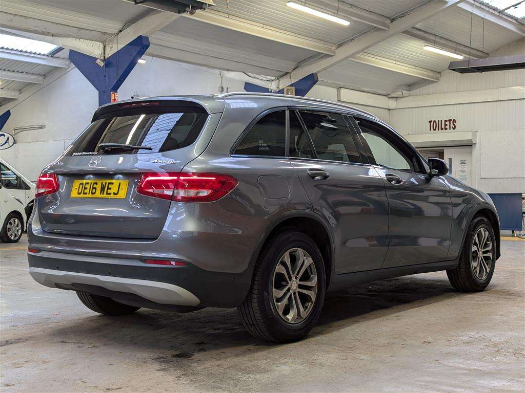 <p>2016 MERCEDES-BENZ GLC 220 D 4MATIC SE EXEC</p>