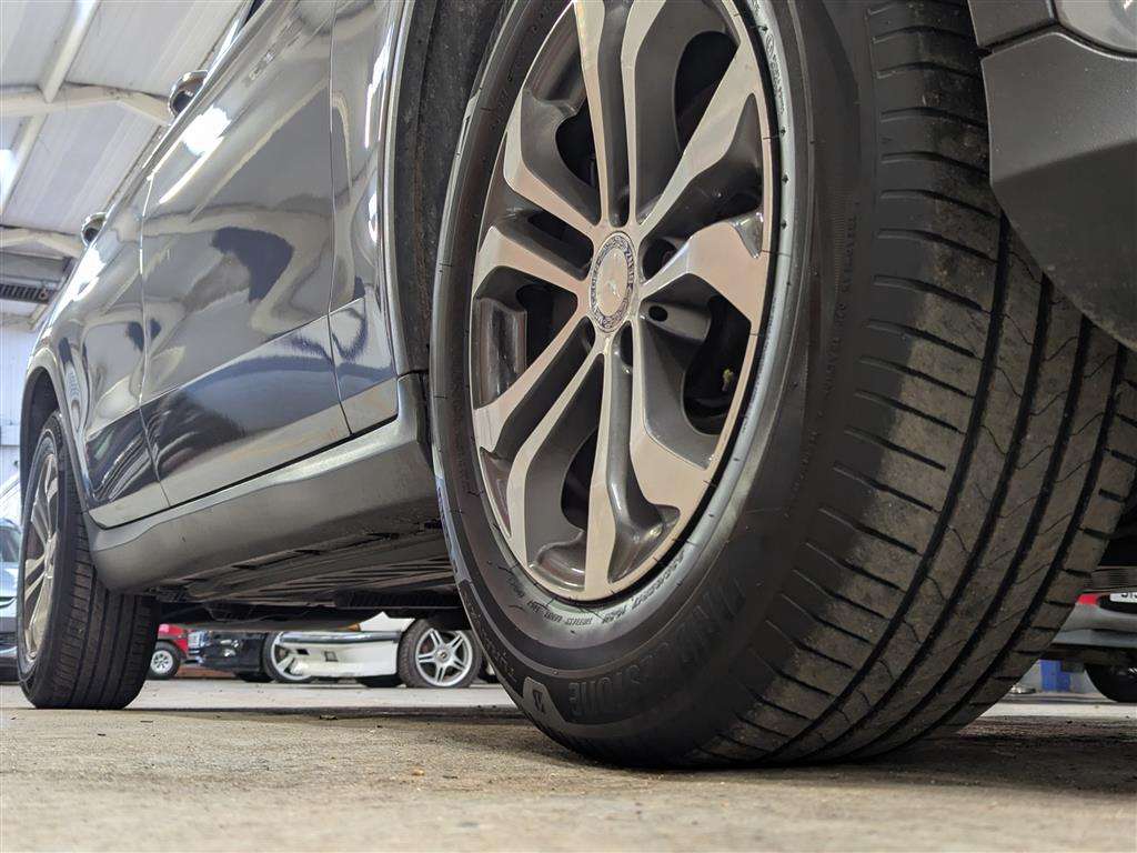 <p>2016 MERCEDES-BENZ GLC 220 D 4MATIC SE EXEC</p>