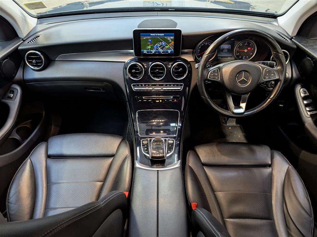 <p>2016 MERCEDES-BENZ GLC 220 D 4MATIC SE EXEC</p>