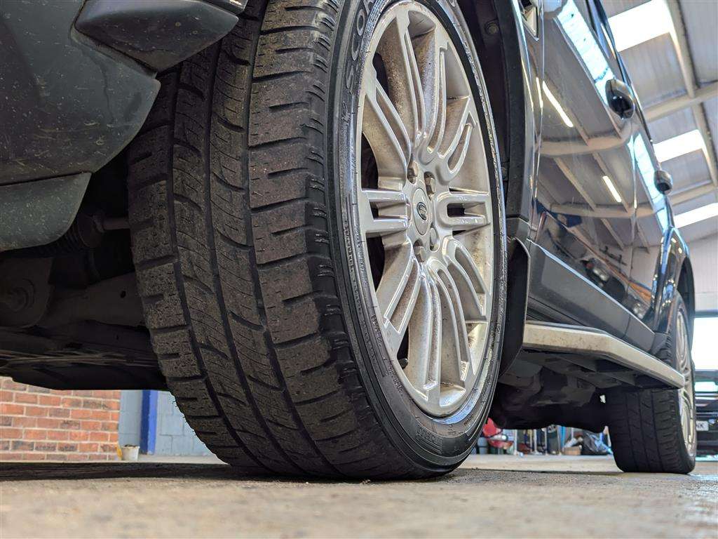 <p>2011 LAND ROVER DISCOVERY HSE SDV6 AUTO</p>