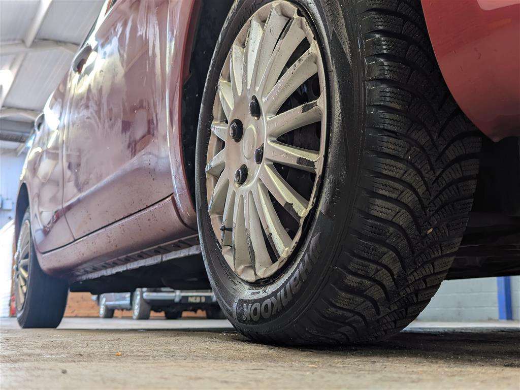 <p>2011 NISSAN MICRA VISIA</p>