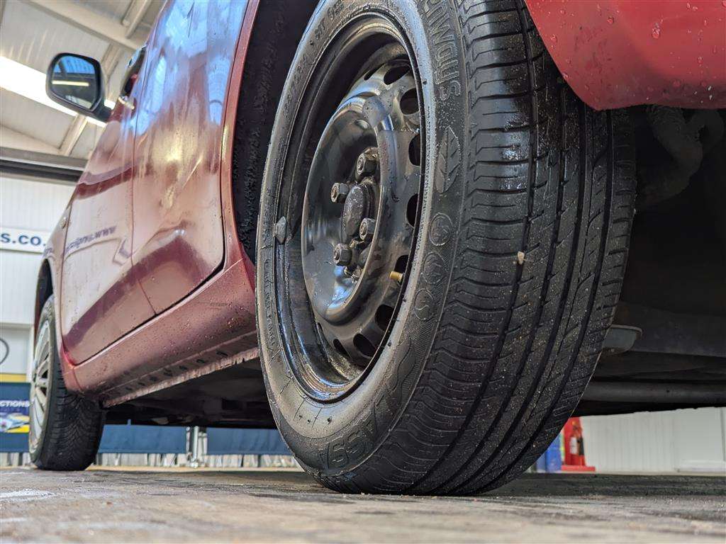 <p>2011 NISSAN MICRA VISIA</p>