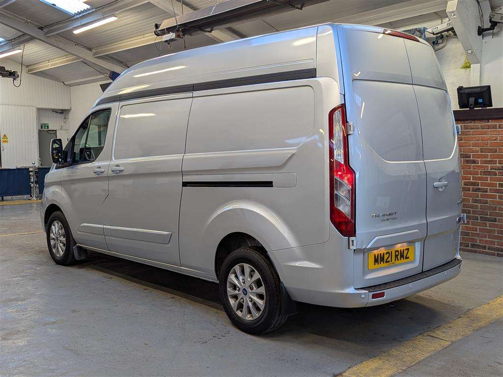 <p>2021 FORD TRANSIT CUSTOM 340LIMITED</p>