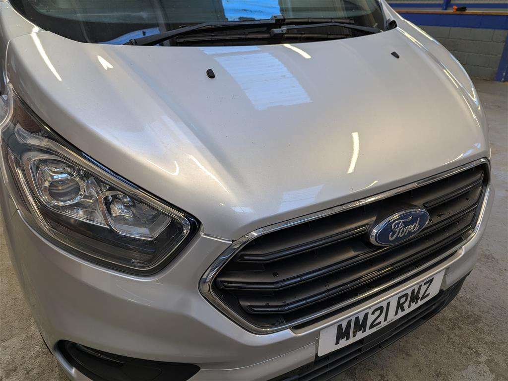 <p>2021 FORD TRANSIT CUSTOM 340LIMITED</p>