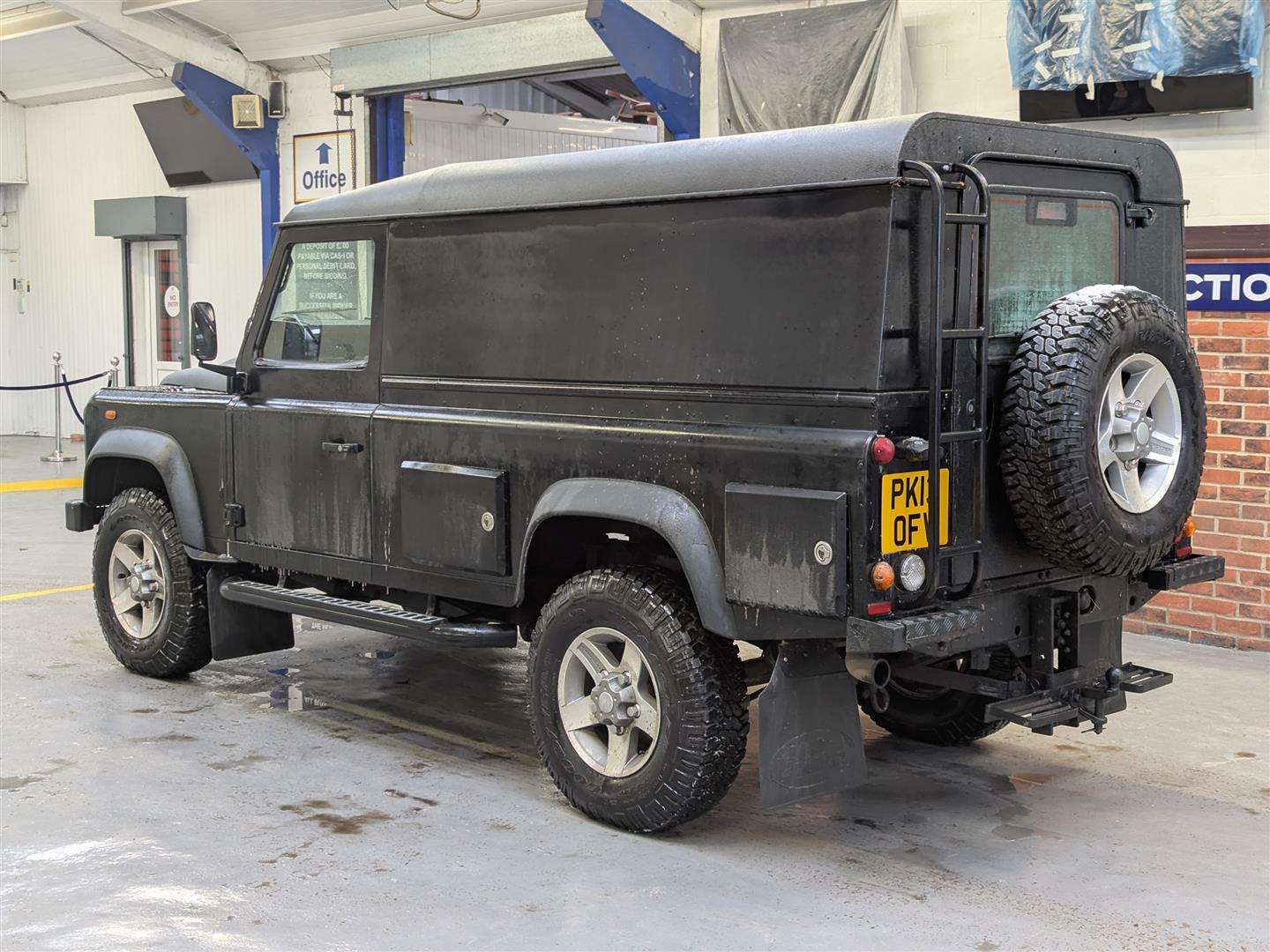 <p>2013 LAND ROVER DEFENDER 110 HARD TOP TD</p>