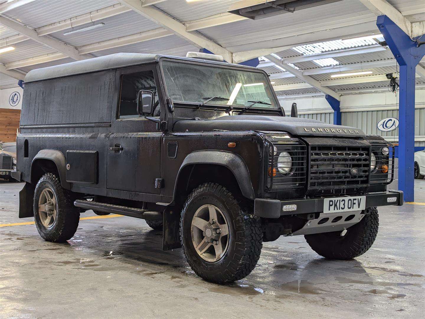 <p>2013 LAND ROVER DEFENDER 110 HARD TOP TD</p>
