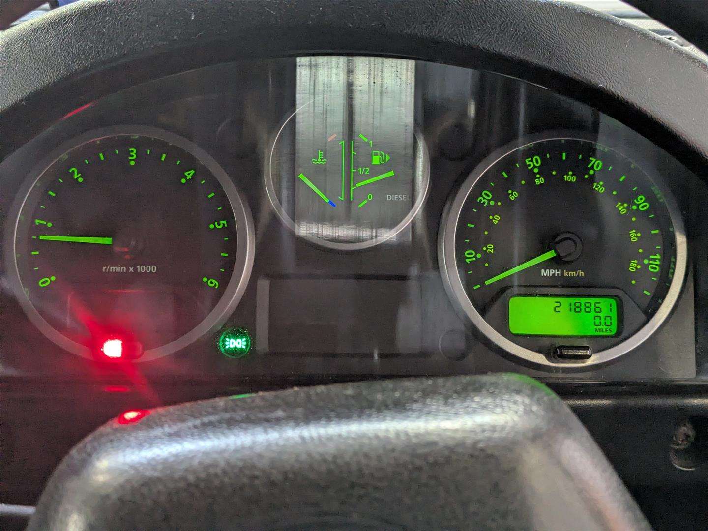 <p>2013 LAND ROVER DEFENDER 110 HARD TOP TD</p>