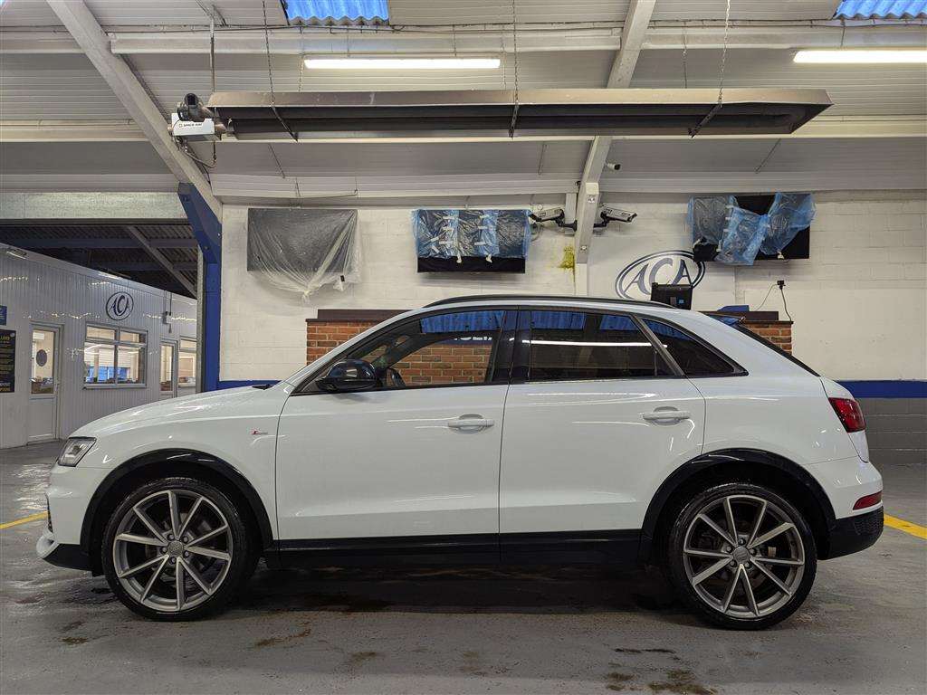 <p>2017 AUDI Q3 S LINE BLACK ED TDI QU</p>
