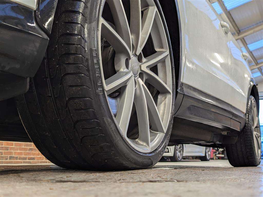 <p>2017 AUDI Q3 S LINE BLACK ED TDI QU</p>